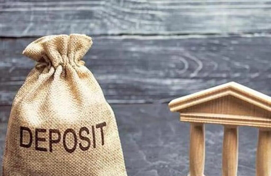 Depozitat në lekë shënojnë rritje rekord dhe në janar nga bizneset, bien në euro